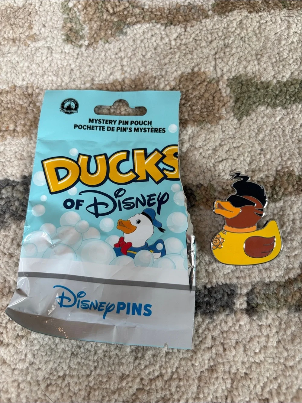 Ducks of Disney (Powerline) pin - Disney Parks trading pin (Brand New)